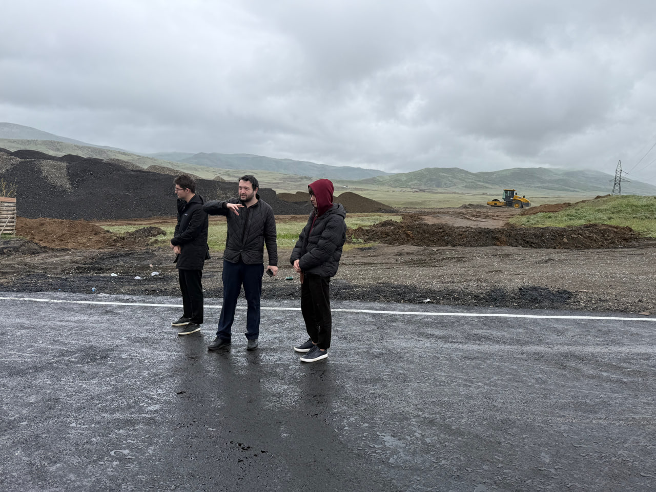 Студенты АДК оценили ход ремонта трассы Буйнакск – Кизилюрт